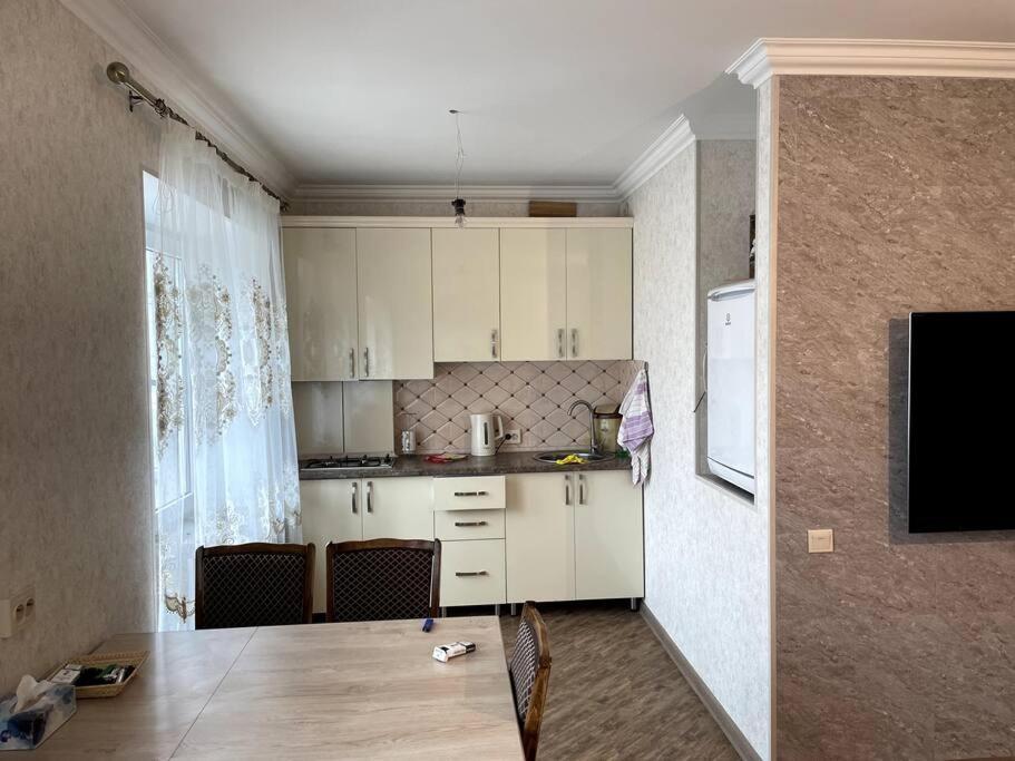 Aram Guest House Sevan Exterior photo
